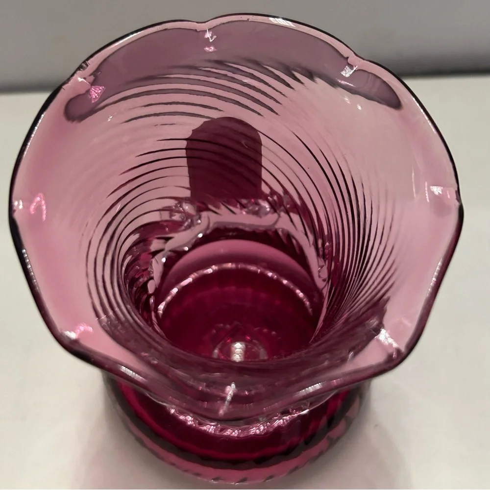 Vintage Pilgrim Cranberry Swirl Glass Vase Handblown with Original Box